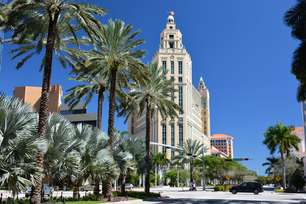 Read more about the article Unleashing Miami’s Magic: Where Irresistible Vibrancy Meets Unstoppable Real Estate Growth and Celeb Allure