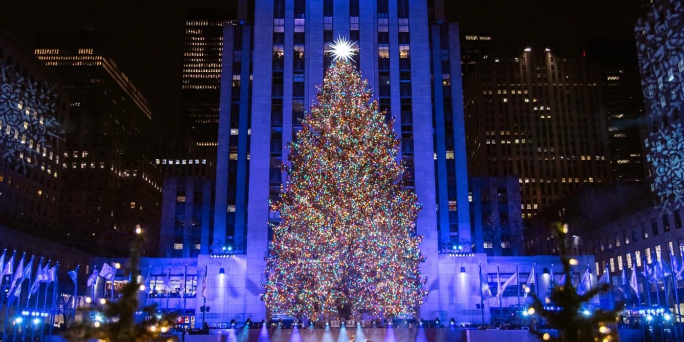 New York si avvicina al Natale: ecco l'albero del Rockefeller Center