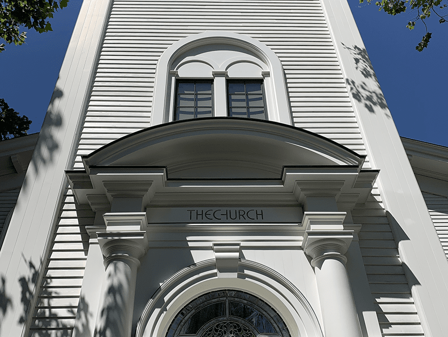 Scopri di più sull'articolo La New York della porta accanto: a Sag Harbor una ex chiesa diventa il centro per le arti del futuro
