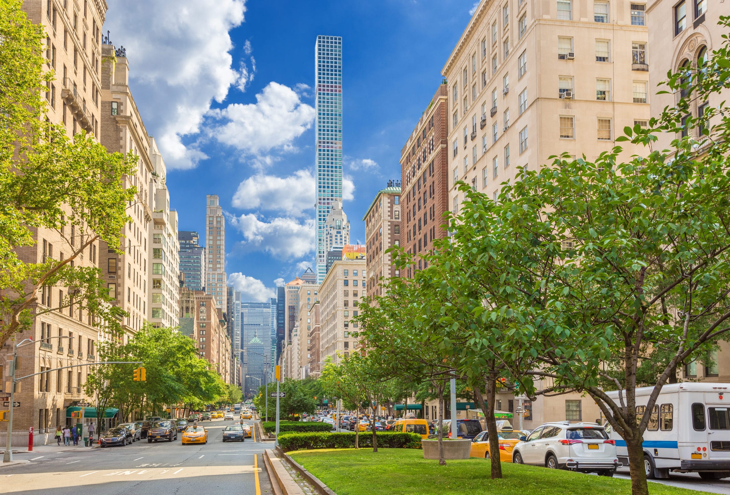 Read more about the article Luxury Real Estate Market in Manhattan Heats Up: Here’s Why, According to Wall Street Journal Analysis
