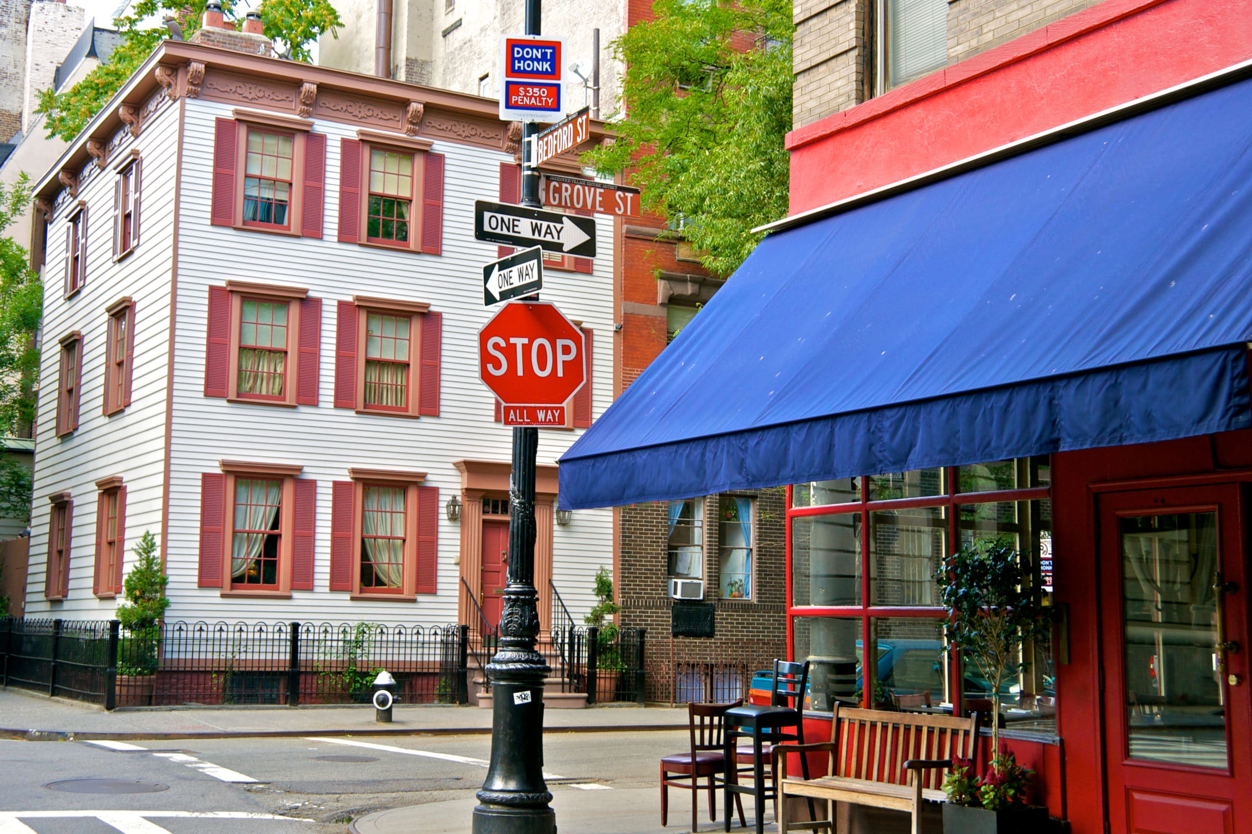 Read more about the article The Noisy Restaurant of New York: A Welcome Sound for Former Mayor Bloomberg (source: Grub Street, New York)