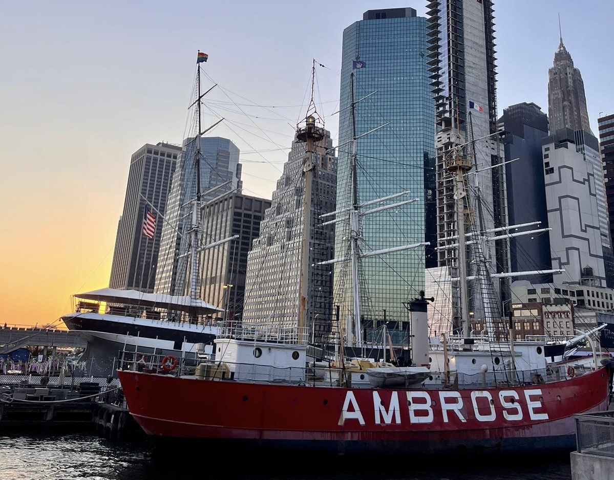 Read more about the article New York’s Real Estate Roller Coaster: Navigating the Highs and Lows of the Housing Market