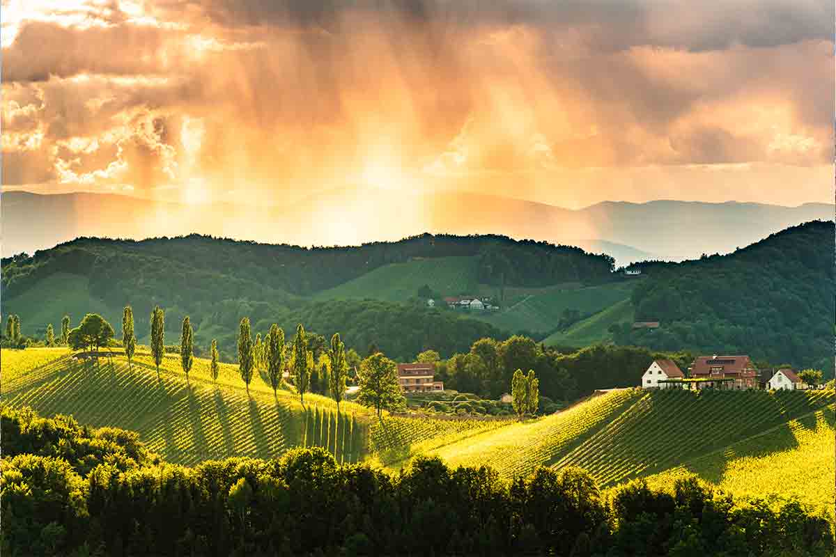 Read more about the article The Dolce Visa: Migration Reimagined Through Tourism Sector Growth