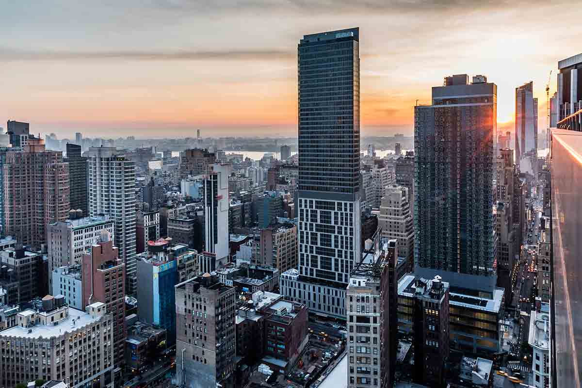 Read more about the article The New Real Estate Playbook: Building Wealth in 2025