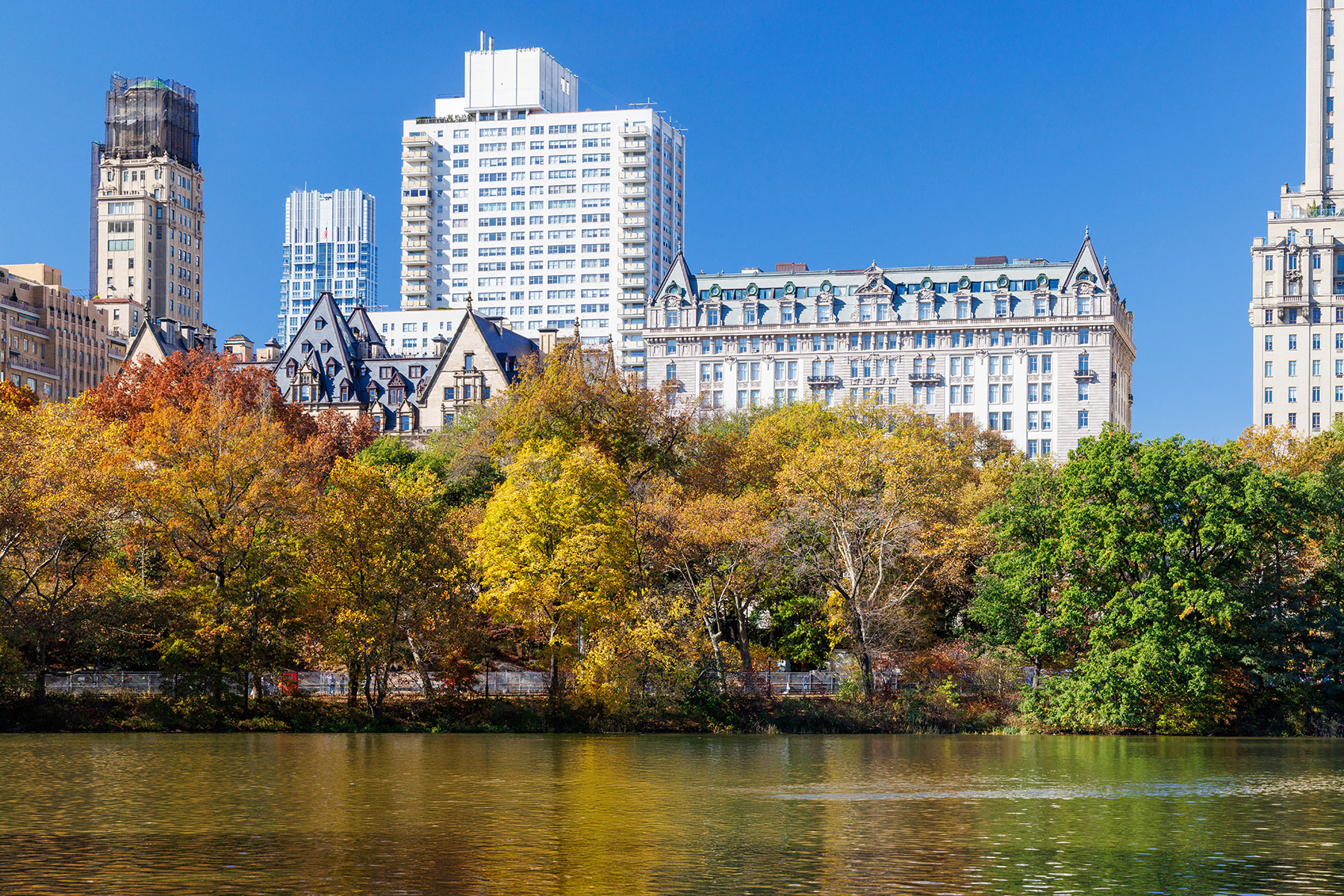 Read more about the article New York, Priced in Euros: Why Italian Investors Are Buying Manhattan