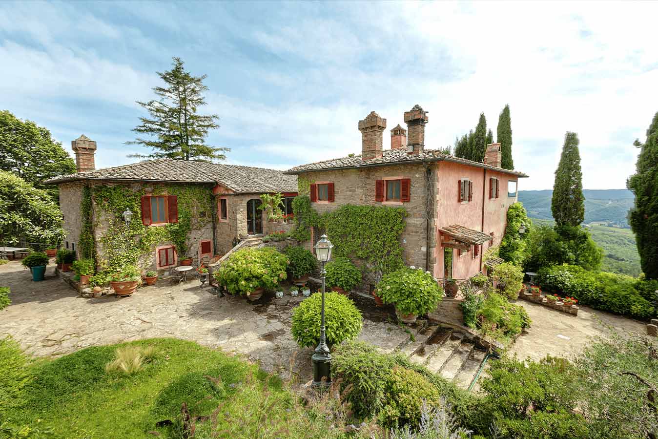 Read more about the article What If Tuscany Paid You $32,000 to Live Your Dream? (Only 20 Days Left)