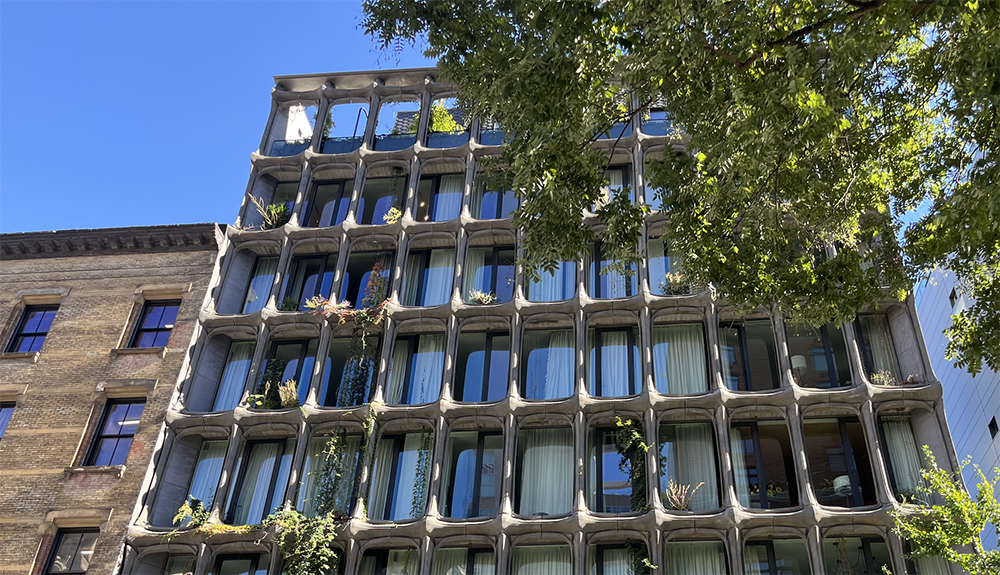 Scopri di più sull'articolo Il Real Estate di Lusso di Manhattan Mostra una Resilienza Inaspettata verso la Fine dell’Anno