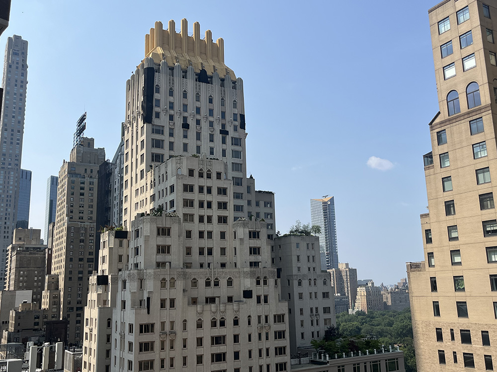 Scopri di più sull'articolo Perché i Palazzi di New York Saltano il 13° Piano (Fonte: New York Post)